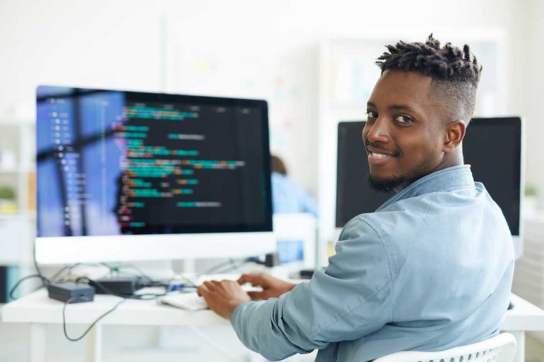 Looking for a Career as a Front-End Software Developer in Canada? These 3 Companies are Hiring Right Now!
